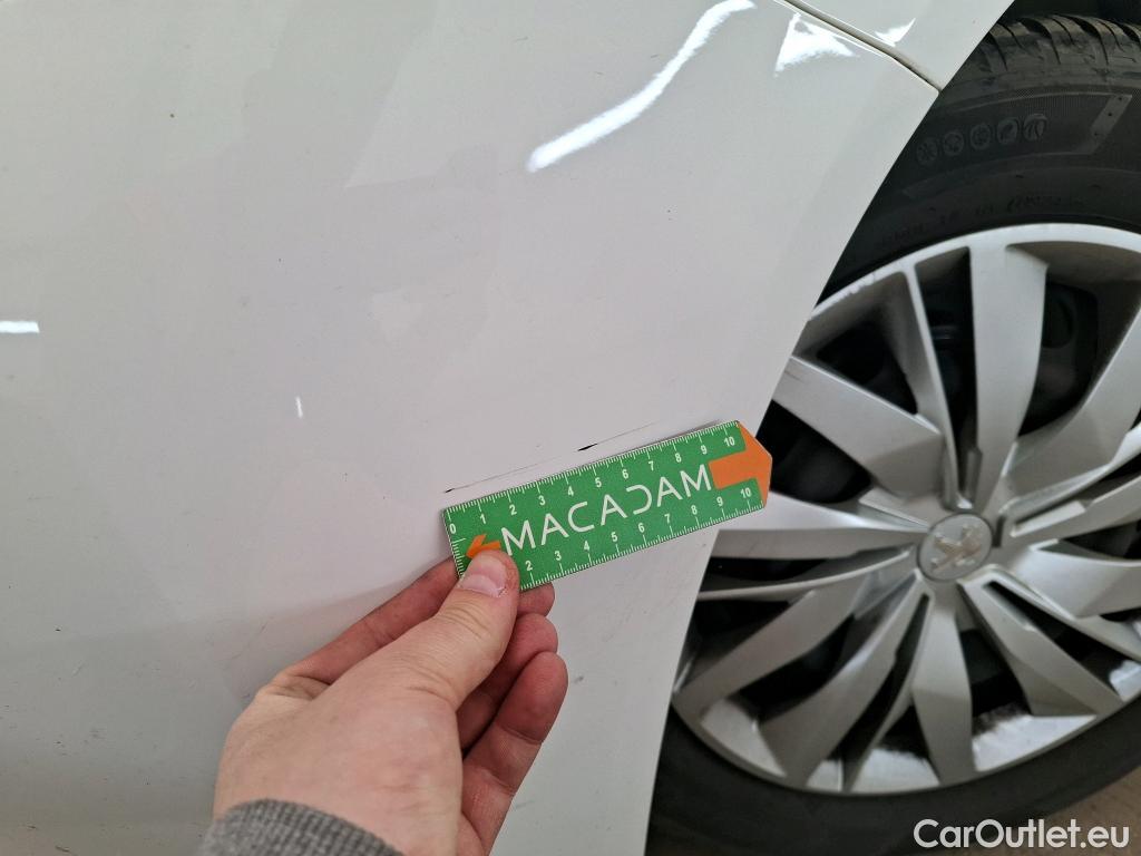  Peugeot  208  Premium 1.5 HDi 100CV BVM6 E6d #26