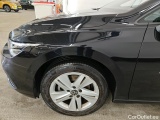  Volkswagen  Golf  Volkswagen 1.0 eTSI 81kW DSG Life Business 5d #28
