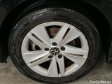  Volkswagen  Golf  Volkswagen 1.0 eTSI 81kW DSG Life Business 5d #29
