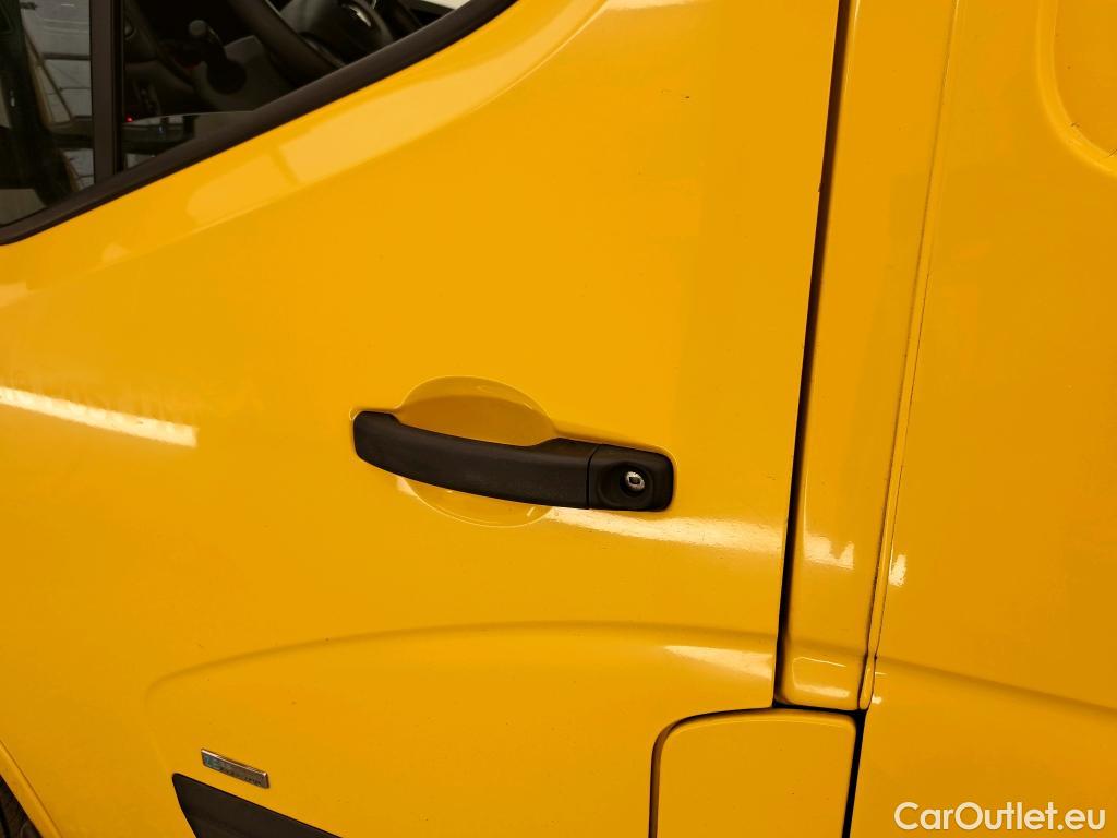  Renault  Master RENAULT  / 2019 / 4P / Fourgon tôlé FG Z.E.Tr CF F3100 L3H2 R75 AI - 19 #33
