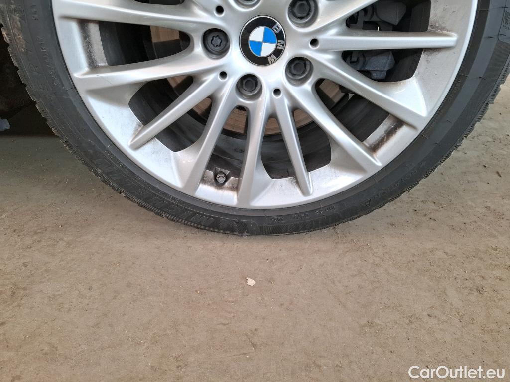  Bmw  Serie 1 BMW Série 1 / 2019 / 5P / Berline 2.0 120D AUTO xDrive #13