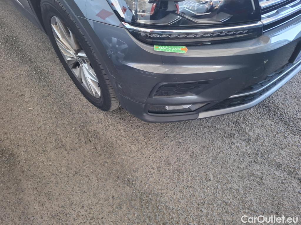  Volkswagen  Tiguan VOLKSWAGEN  / 2016 / 5P / SUV 1.5 TSI 150 EVO DSG7 Carat #6