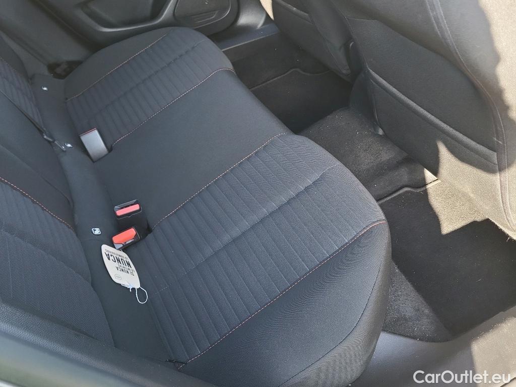  Peugeot  2008 PEUGEOT  / 2019 / 5P / todoterreno Active Pack BlueHDI 81kW (110CV) #20