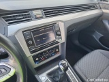 Volkswagen  Passat VOLKSWAGEN  / 2019 / 5P / familiar Variant Business 1.5 TSI 110kW #13