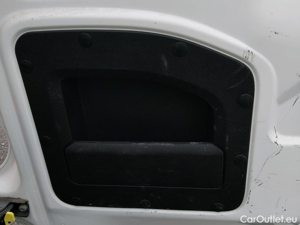  Citroen  Berlingo CITROEN  / 2018 / 4P / monovolumen compacto Talla M BlueHDi 100 LIVE #44