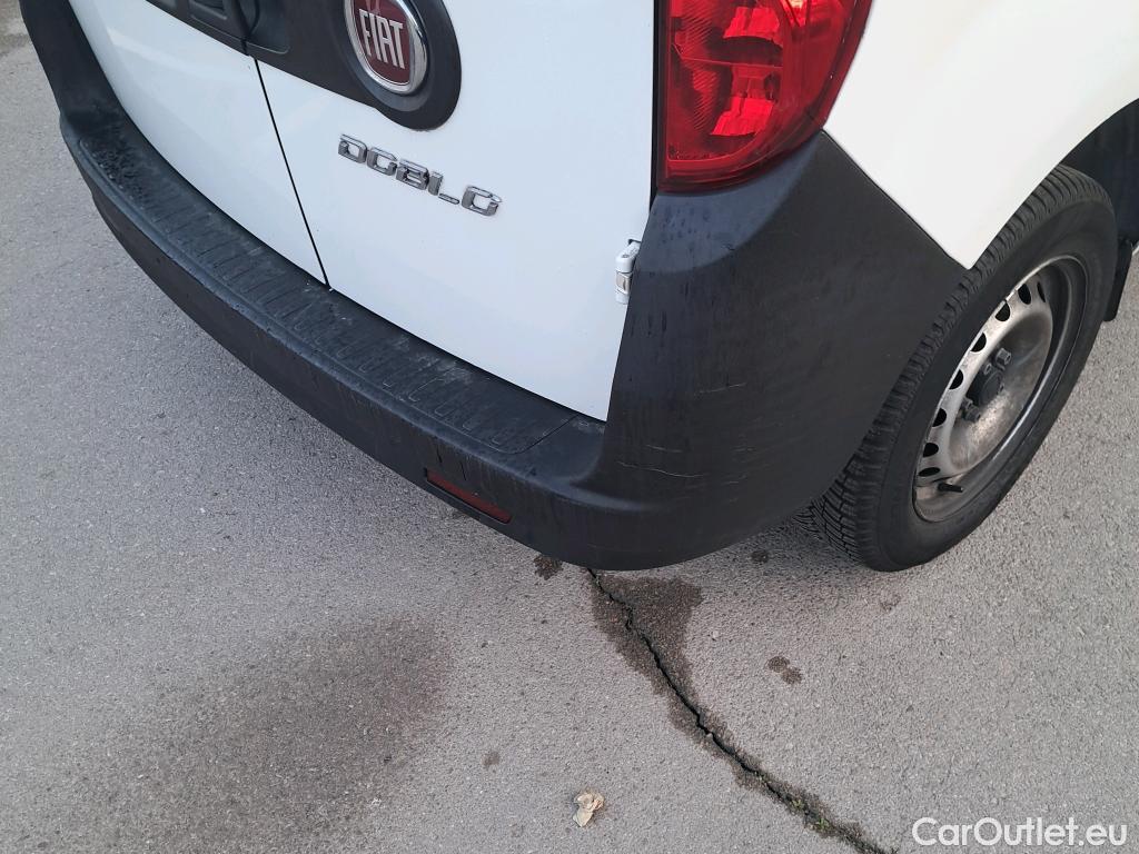  Fiat  Doblo FIAT Doblò Cargo/2015/3P/furgón derivado de turismo Cargo Base 1.6 Mjet 66kW (90CV) #15