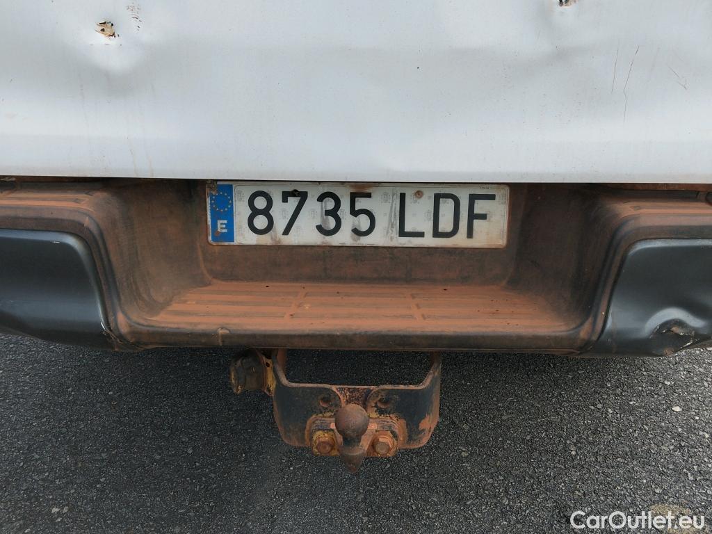  Toyota  Hilux TOYOTA  / 2016 / 4P / pickup 2.4 D-4D Cabina Doble GX #59