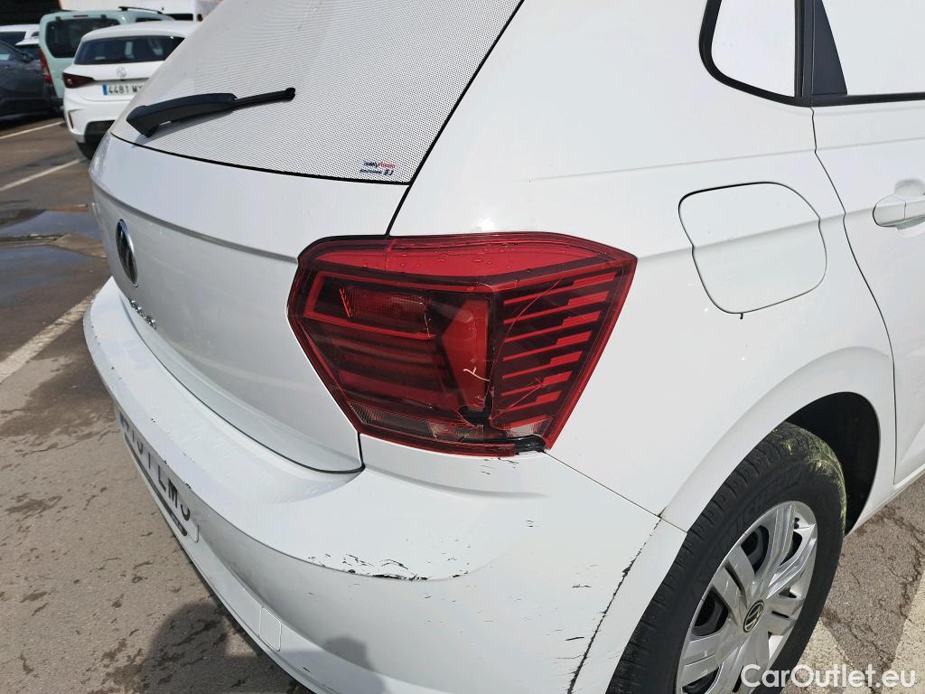  Volkswagen  Polo VOLKSWAGEN  / 2017 / 5P / berlina con portón Edition 1.0 59kW (80CV) #1