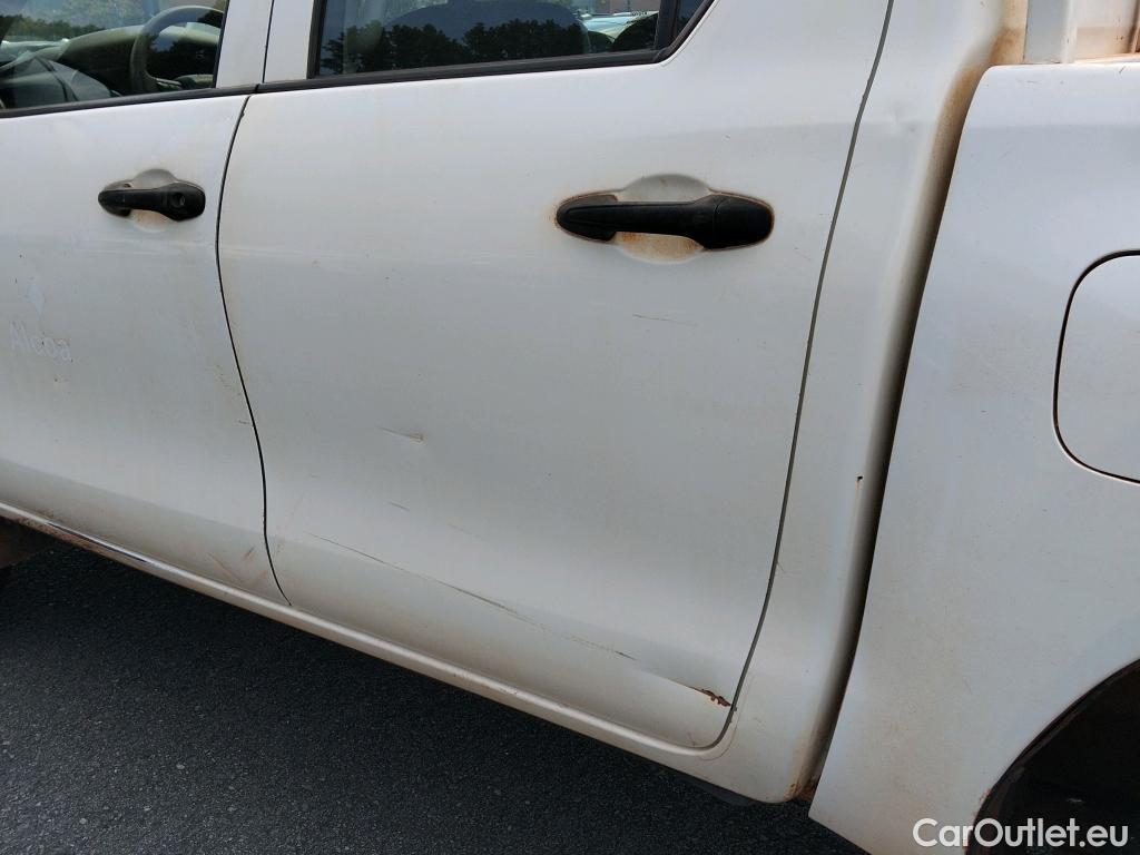  Toyota  Hilux TOYOTA  / 2016 / 4P / pickup 2.4 D-4D Cabina Doble GX #21