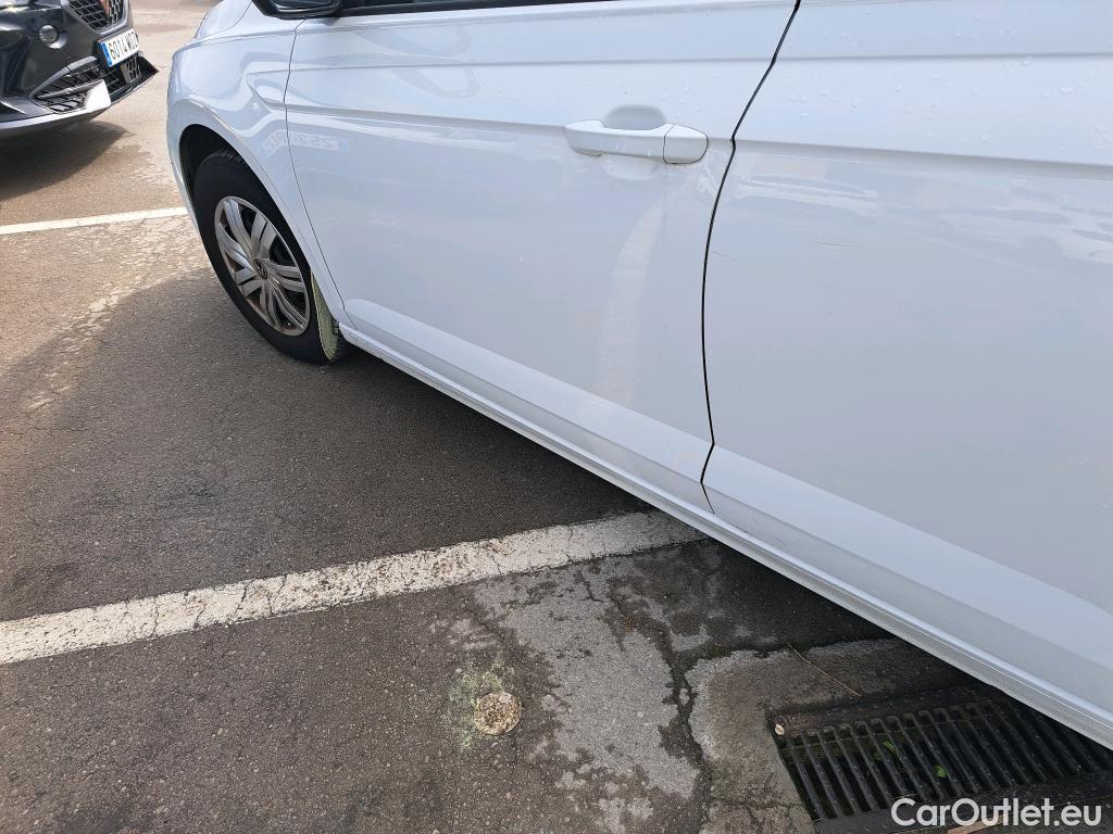  Volkswagen  Polo VOLKSWAGEN  / 2017 / 5P / berlina con portón Edition 1.0 59kW (80CV) #9