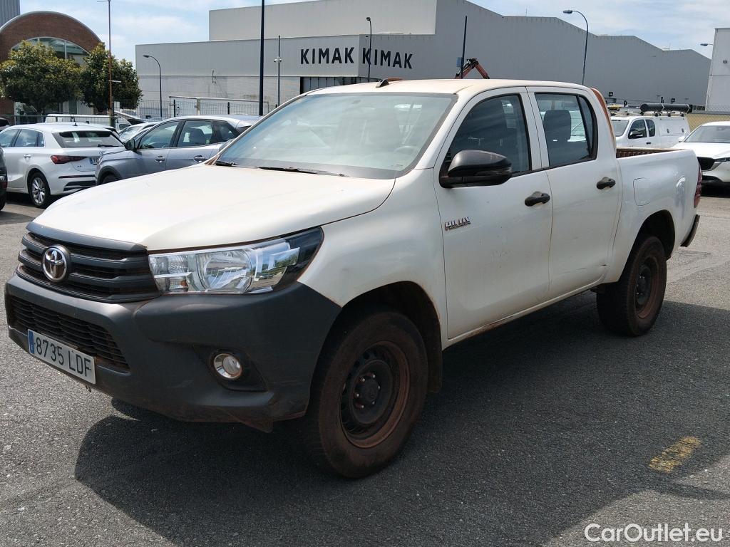  Toyota  Hilux TOYOTA  / 2016 / 4P / pickup 2.4 D-4D Cabina Doble GX #66
