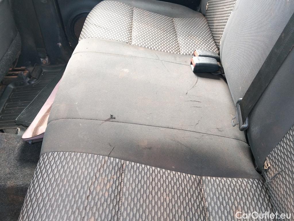  Toyota  Hilux TOYOTA  / 2016 / 4P / pickup 2.4 D-4D Cabina Doble GX #49