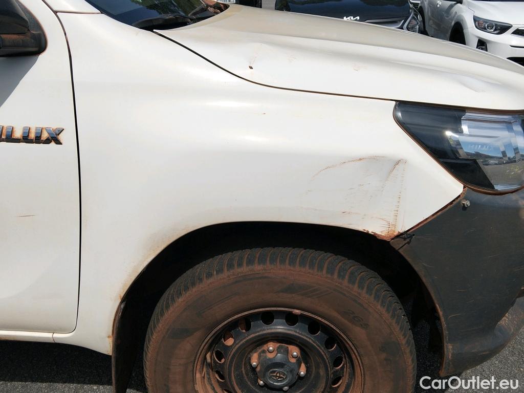  Toyota  Hilux TOYOTA  / 2016 / 4P / pickup 2.4 D-4D Cabina Doble GX #29