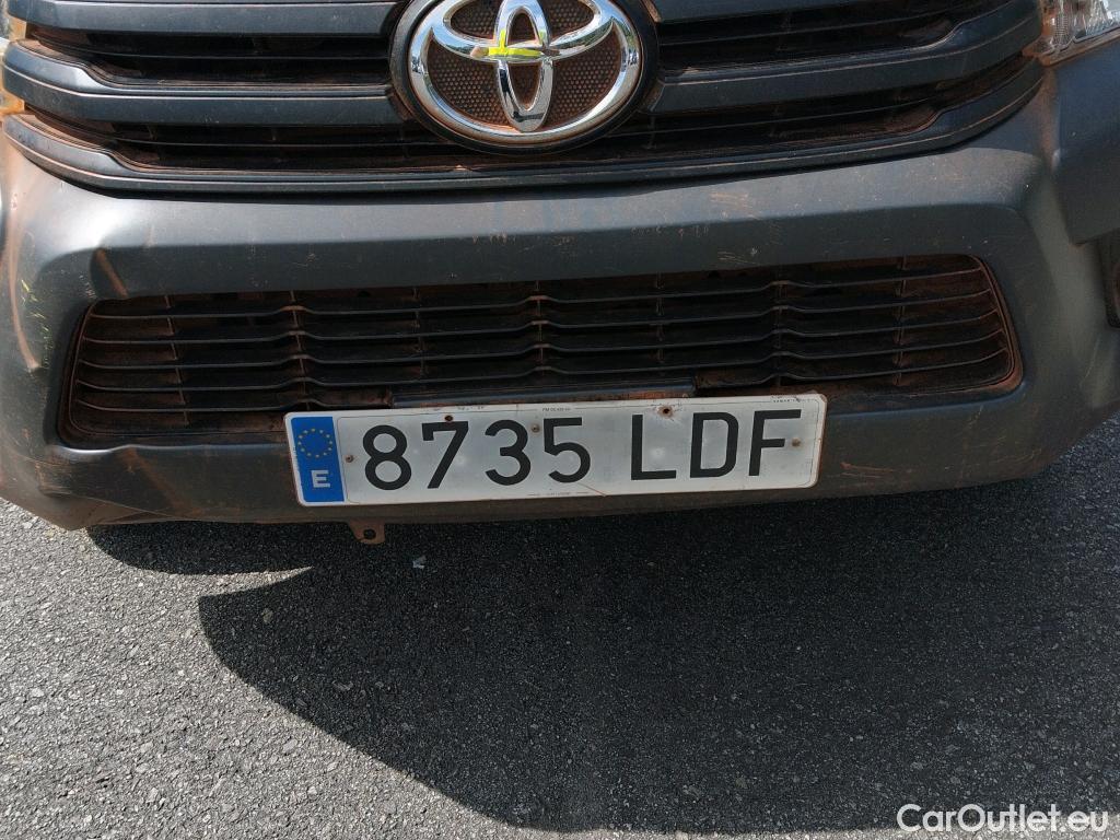  Toyota  Hilux TOYOTA  / 2016 / 4P / pickup 2.4 D-4D Cabina Doble GX #61