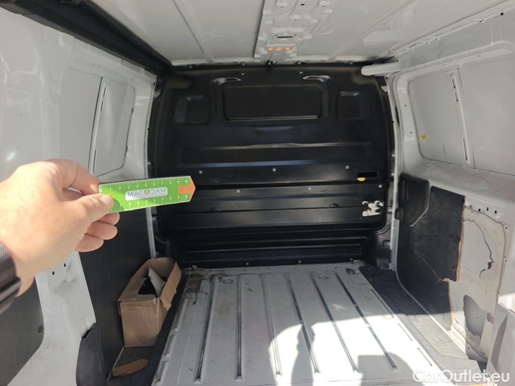  Citroen  Jumpy CITROEN  / 2016 / 4P / furgón Furgón Talla M BlueHDi 100 S&S 6v #34