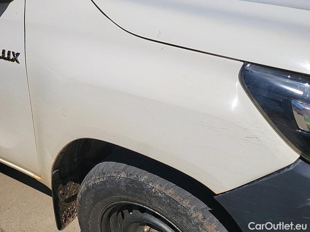  Toyota  Hilux TOYOTA  / 2016 / 4P / pickup 2.4 D-4D Cabina Doble GX #27