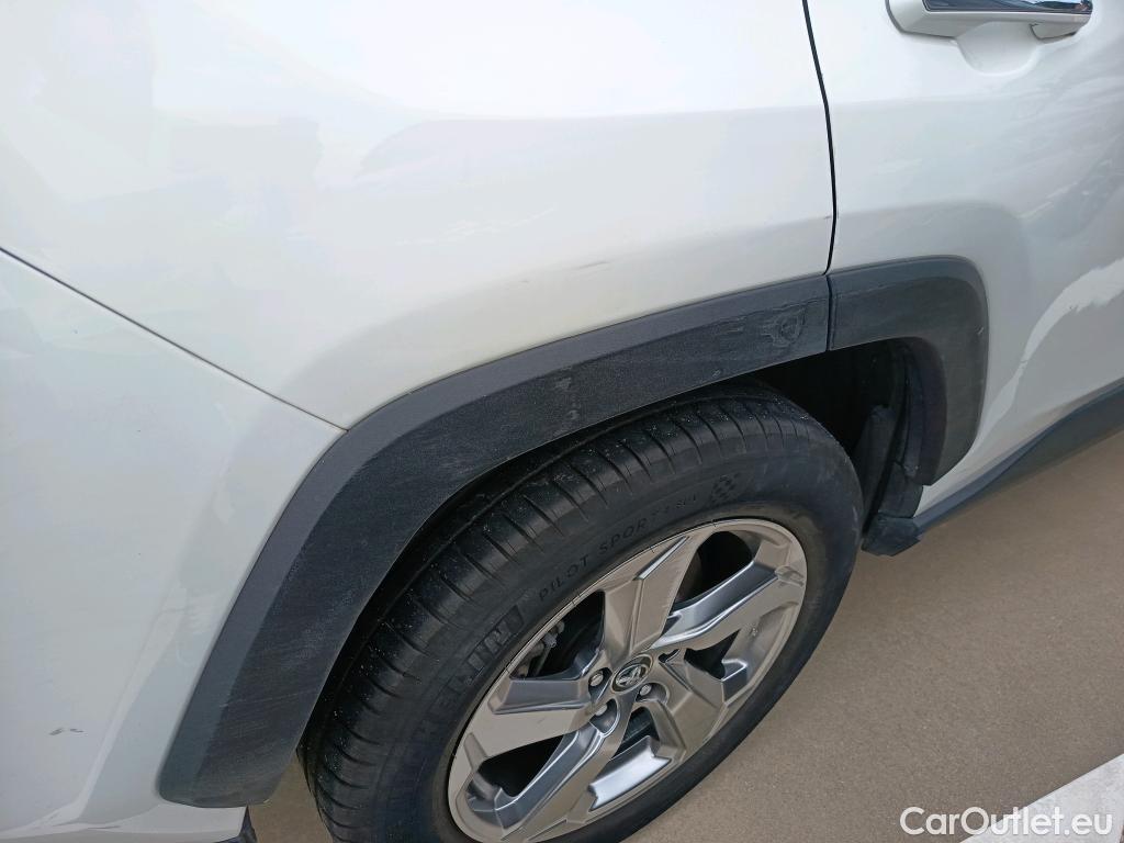  Toyota  RAV4 TOYOTA  / 2018 / 5P / todoterreno 2.5l 220H Luxury #58