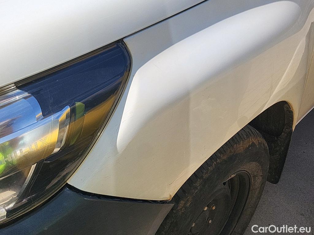  Toyota  Hilux TOYOTA  / 2016 / 4P / pickup 2.4 D-4D Cabina Doble GX #29