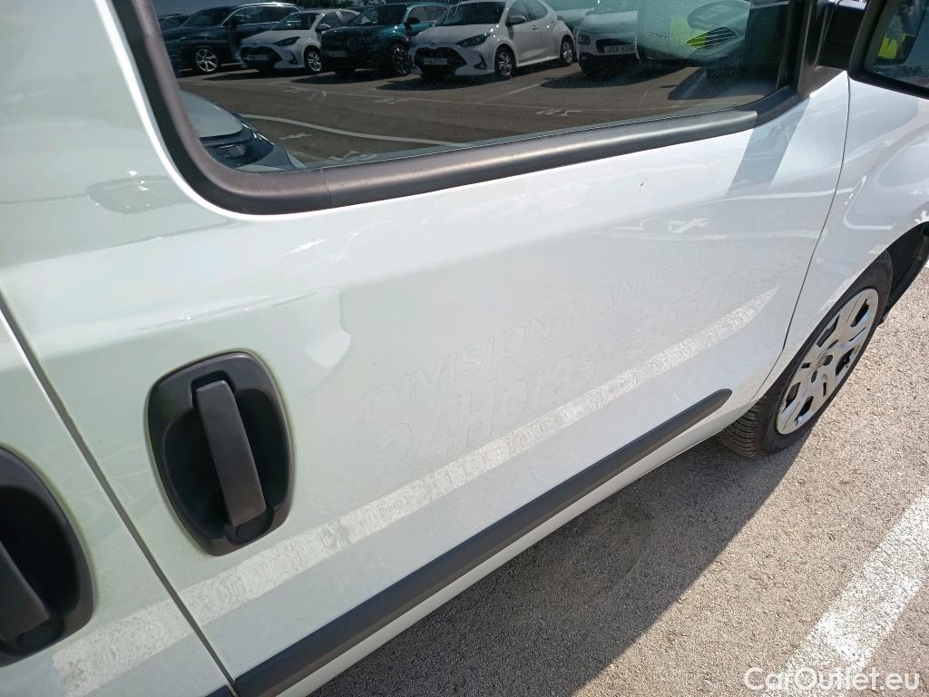  Fiat  Doblo FIAT Doblò Cargo/2015/4P/furgón derivado de turismo Cargo SX 1.6 Mjet 66kW (90CV) (AC) #9