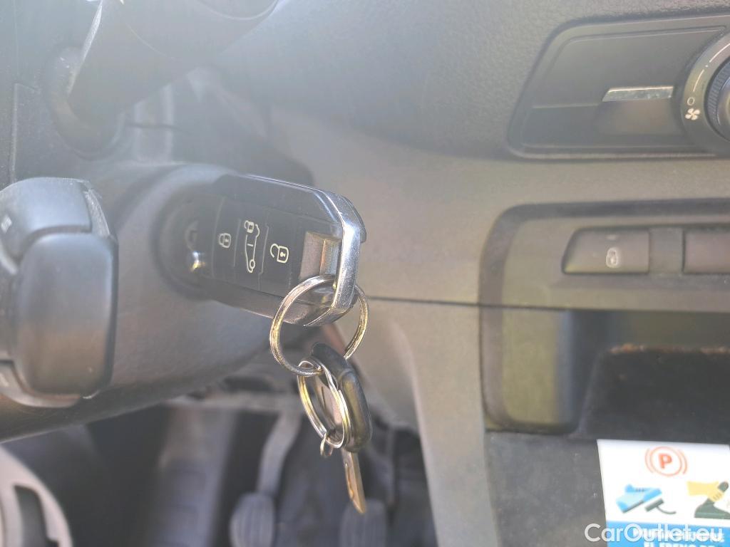  Opel  Vivaro OPEL  / 2019 / 4P / furgón 1.5 Diésel 74kW (100CV) M Std Express (AC) #7
