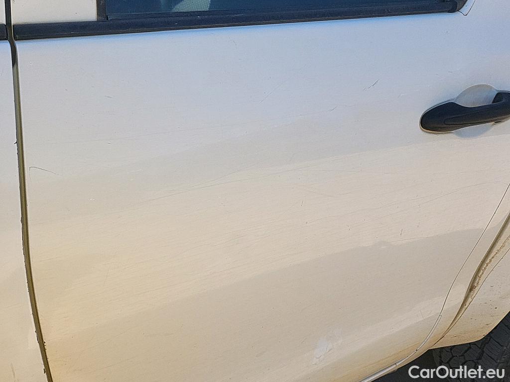  Toyota  Hilux TOYOTA  / 2016 / 4P / pickup 2.4 D-4D Cabina Doble GX #21