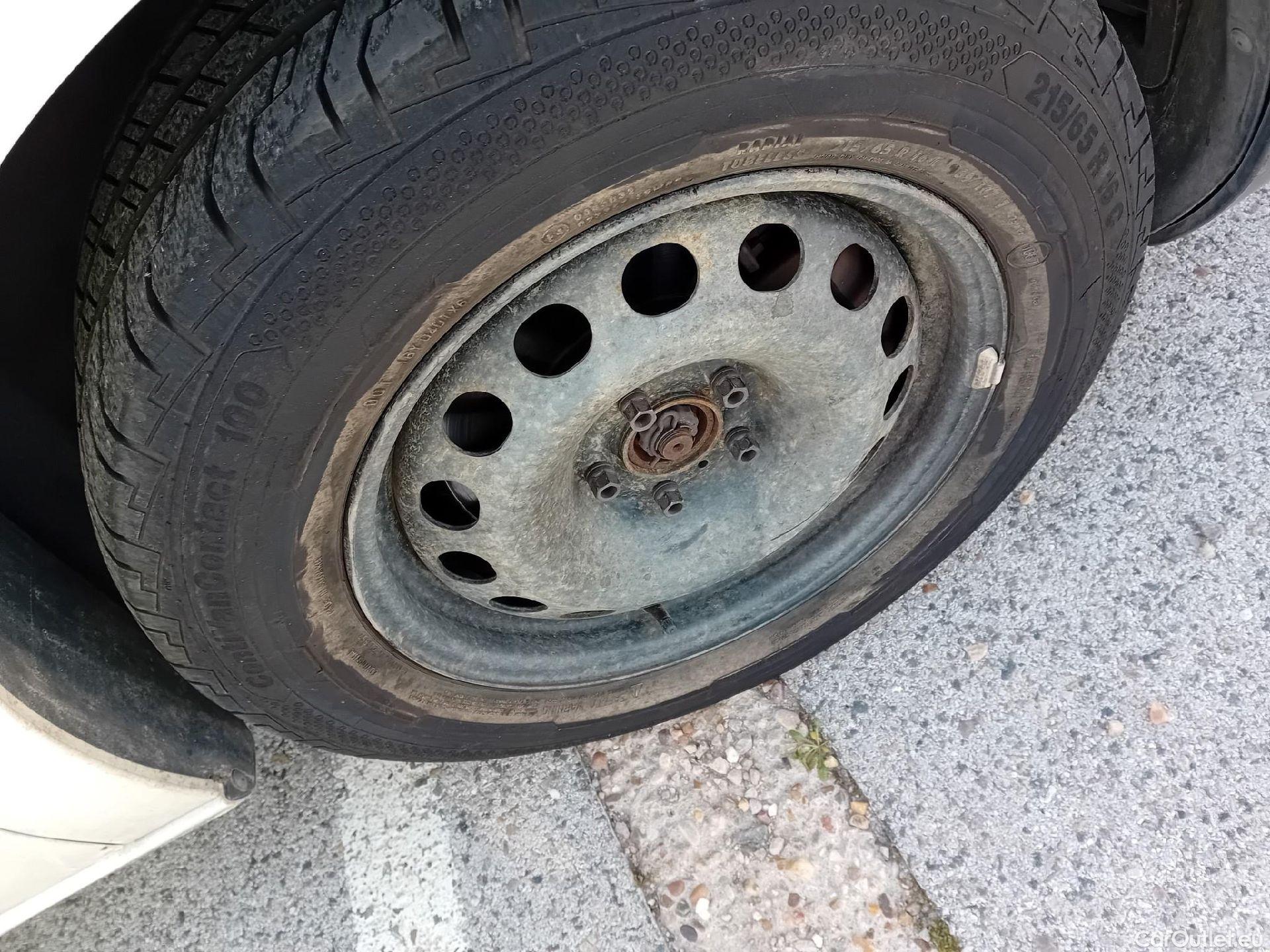  Citroen  Jumpy CITROEN  / 2016 / 4P / furgón Furgón Talla M BlueHDi 100 S&S 6v #64