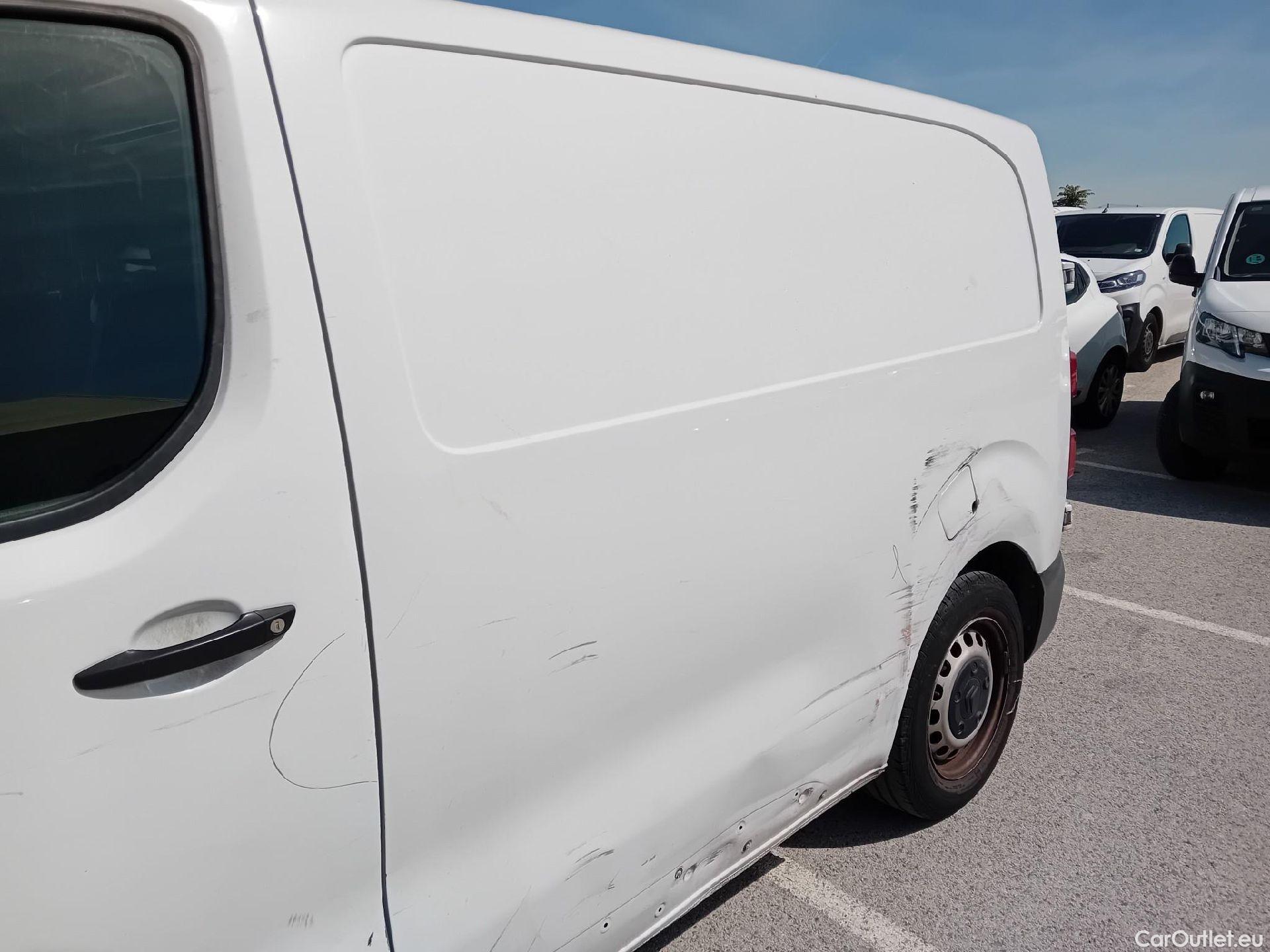  Citroen  Jumpy CITROEN  / 2016 / 4P / furgón Furgón Talla M BlueHDi 100 S&S 6v #34