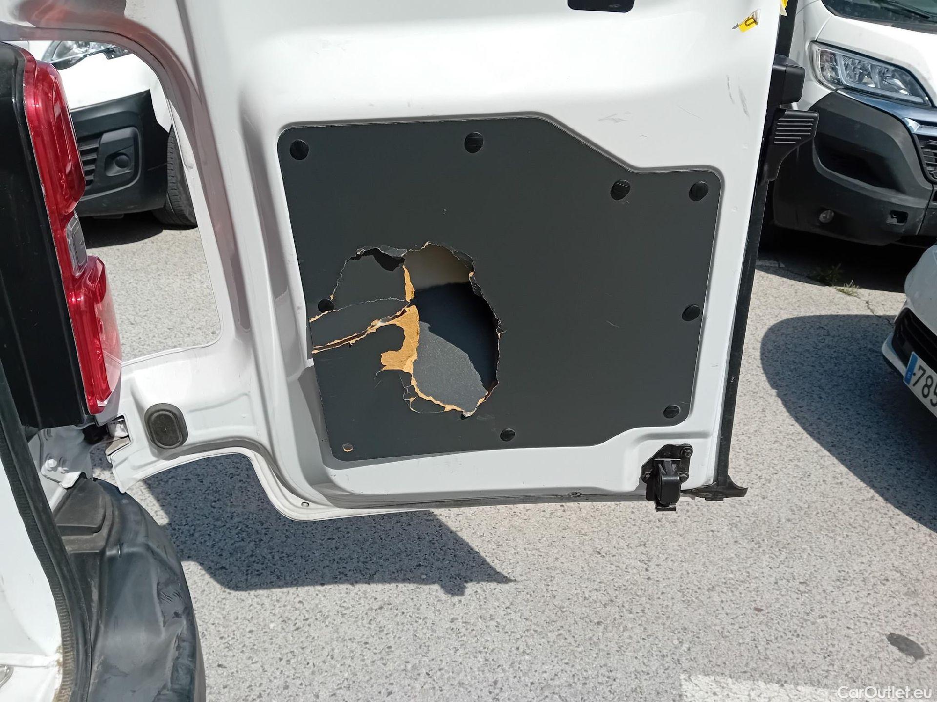  Citroen  Jumpy CITROEN  / 2016 / 4P / furgón Furgón Talla M BlueHDi 100 S&S 6v #42
