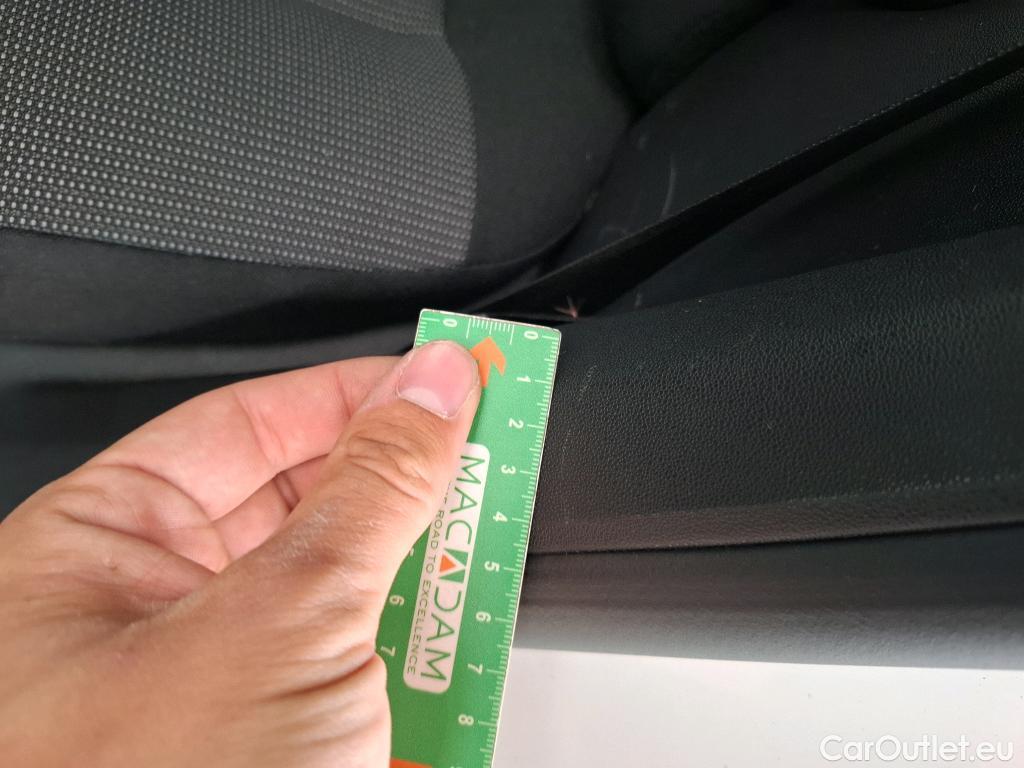  Citroen  C3  Feel Business 1.2 PureTech 80CV BVM5 E6d #4