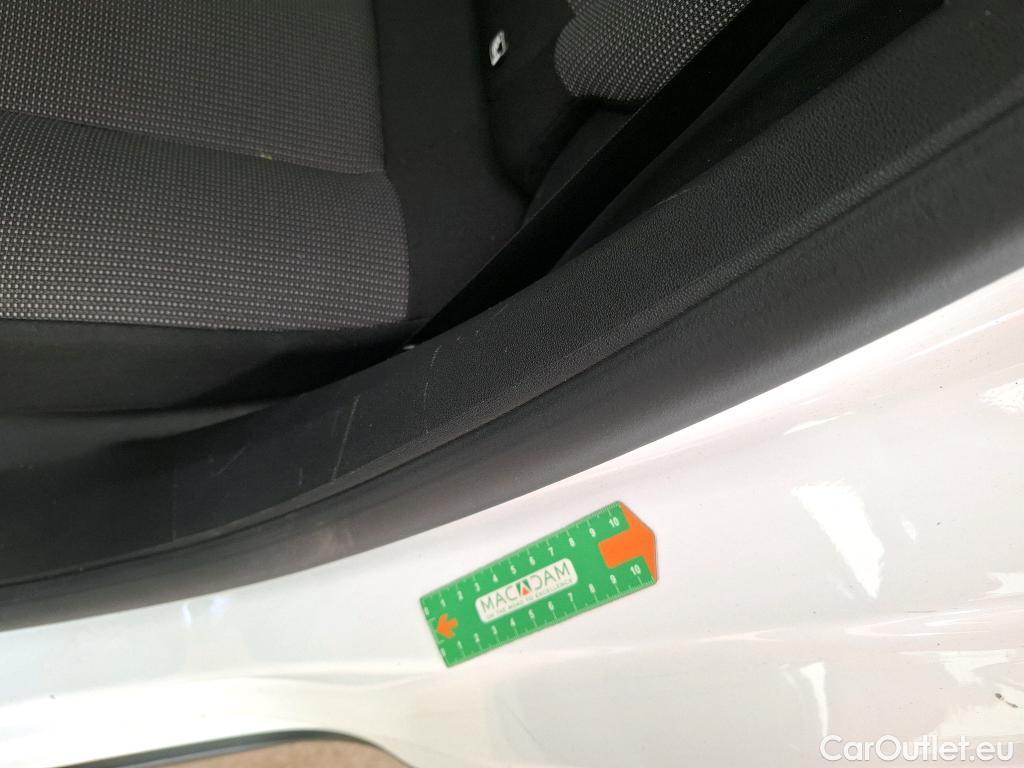  Citroen  C3  Feel Business 1.2 PureTech 80CV BVM5 E6d #3