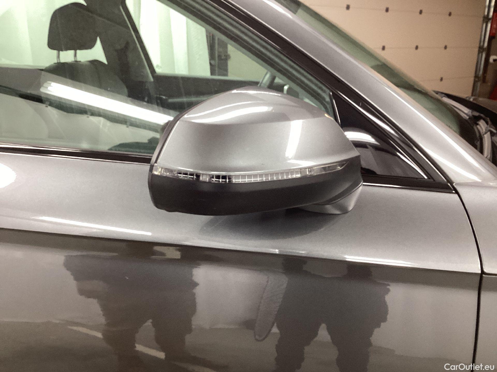  Audi  Q5 Audi,  '16, Audi  Sport 40 TDI quattro 5d #30