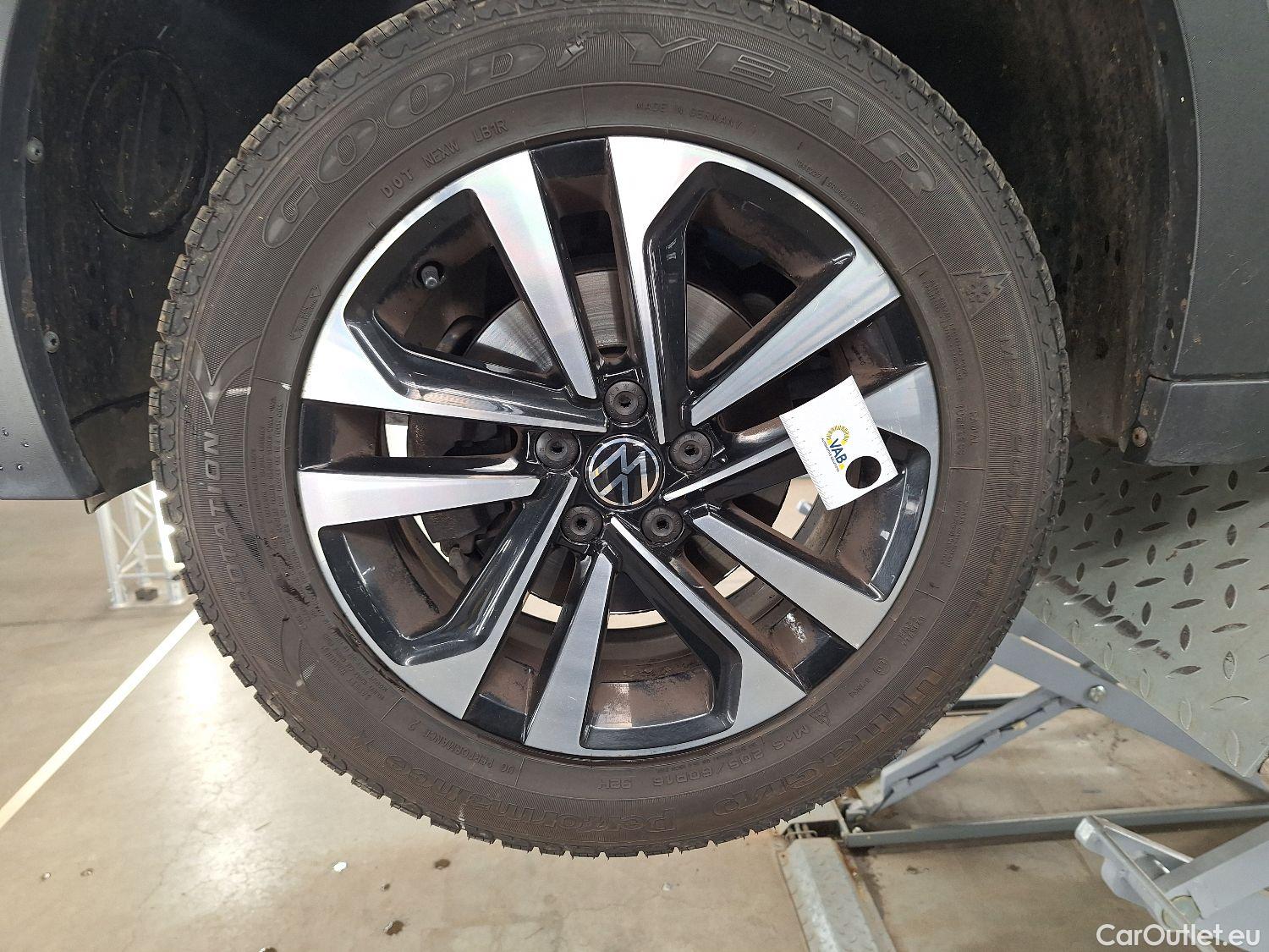  Volkswagen  T-CROSS VW,  '18, Volkswagen  1.0 TSI 70kW United 5d #13