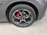  Alfa Romeo   STELVIO ALFA ROMEO / 2017 / 5P / SUV 2.2 TD 210 CV VELOCE AT8 Q4 #17