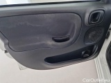  Fiat  Panda FIAT  / 2011 / 5P / BERLINA 1.2 69CV E6 EASY #106