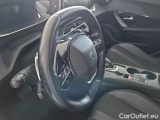  Peugeot  2008 PEUGEOT  / 2019 / 5P / CROSSOVER BLUEHDI 130 EAT8 ALLURE S/S AUT. #99