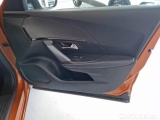  Peugeot  2008 PEUGEOT  / 2019 / 5P / CROSSOVER BLUEHDI 130 EAT8 ALLURE S/S AUT. #109