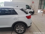  Volkswagen  T-ROC VOLKSWAGEN  / 2017 / 5P / SUV 2.0 TDI SCR BUSINESS BMT DSG #60