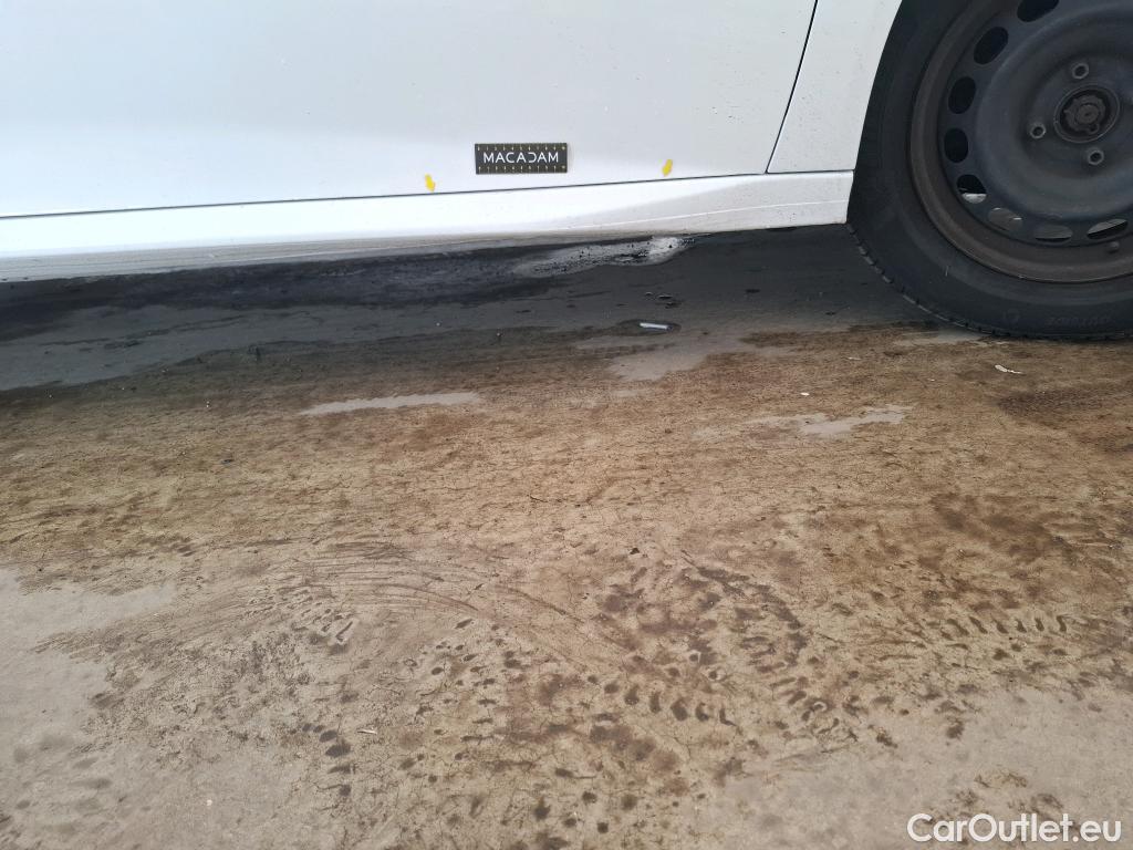  Peugeot  208  Premium 1.5 HDi 100CV BVM6 E6d #1