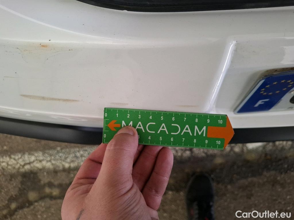  Citroen  C3  Société Feel 1.5 BlueHDI 100CV BVM6 E6d #32