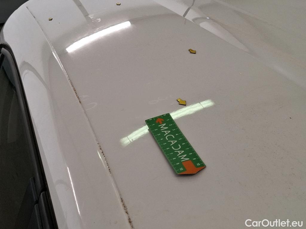  Citroen  C3  Société Feel 1.5 BlueHDI 100CV BVM6 E6d #10