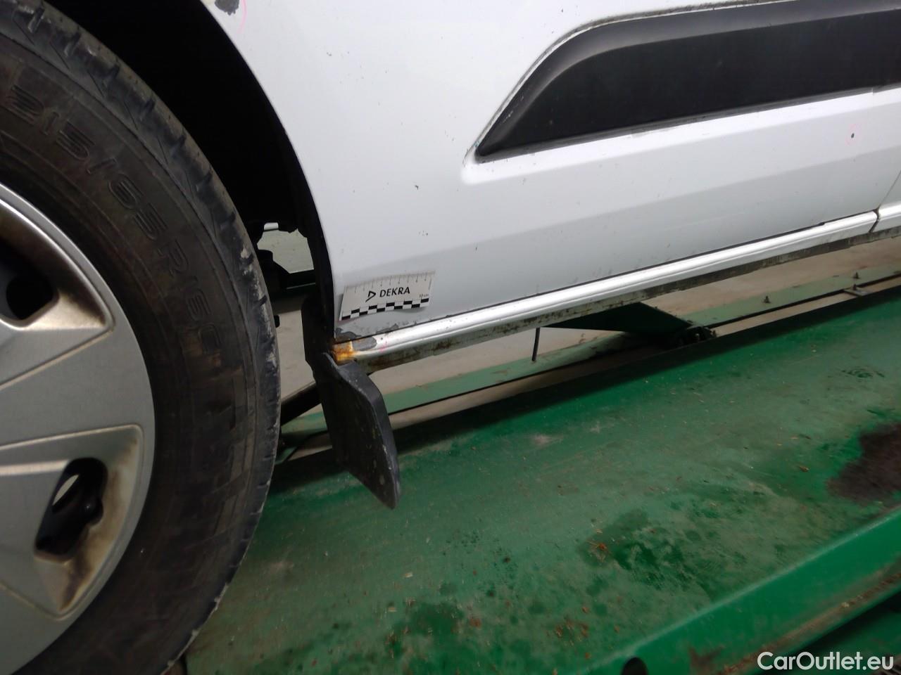  Ford  Transit Trans. Cust. 130 30 L2 Tr #5