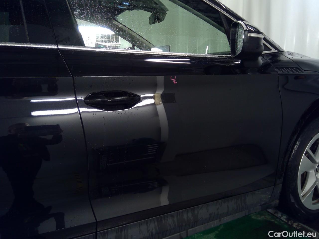  Skoda  ENYAQ  iV80 5d #8
