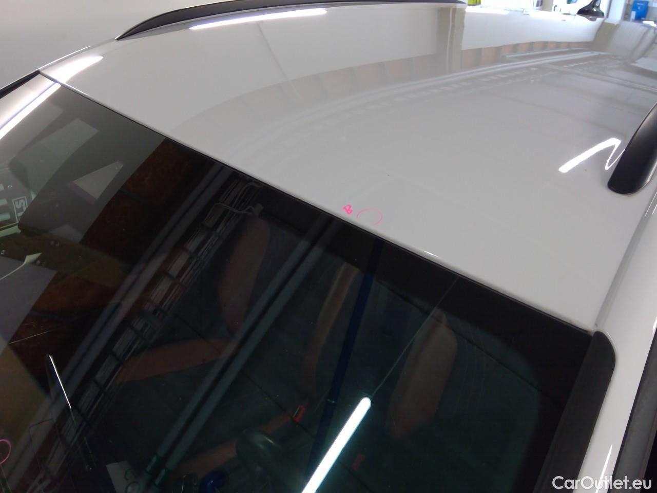  Volkswagen  ID.4  EV 77kWh Pro Performance #32