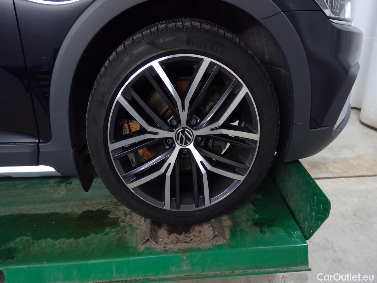 Volkswagen  Passat Pass. All TDI200 ExBuEd 4M Aut #18