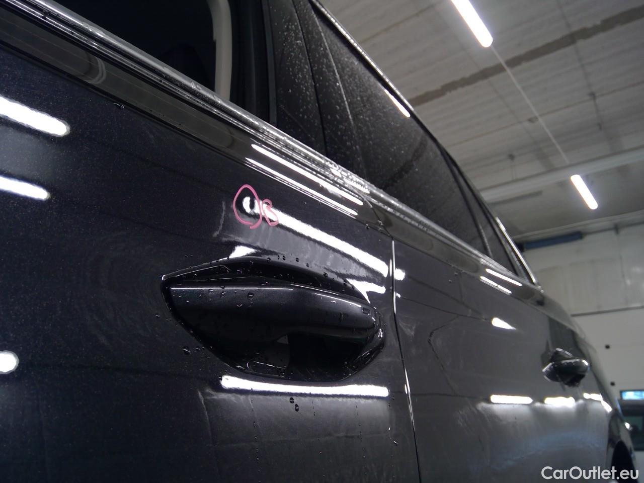  Skoda  ENYAQ  iV80 5d #8