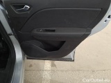  Renault  Captur RENAULT  / 2019 / 5P / SUV 1.6 PHEV E-TECH 117KW INTENS #128