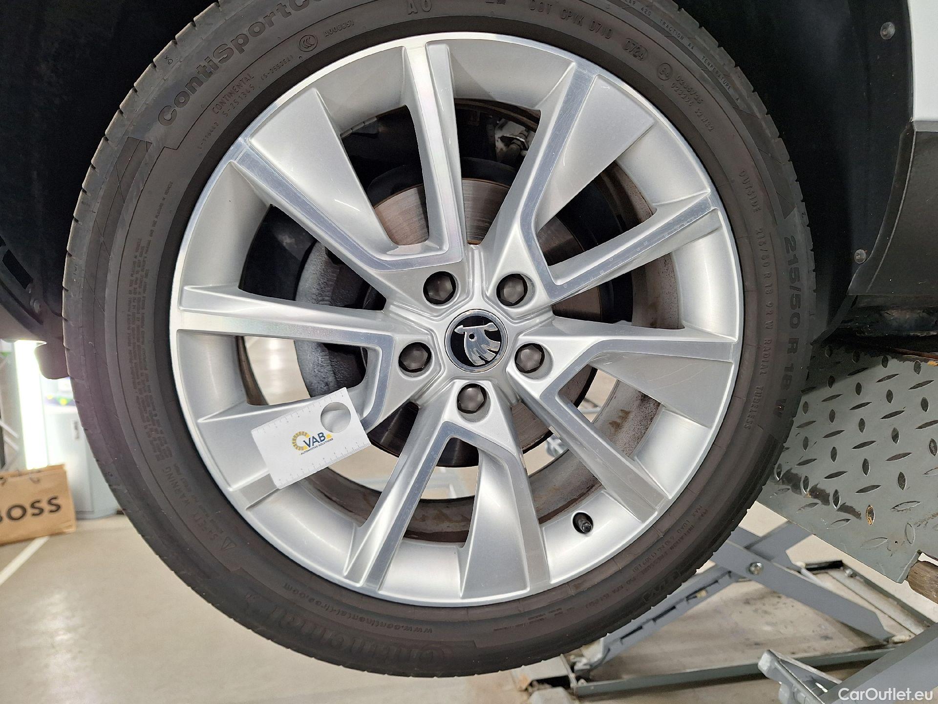  Skoda  Karoq Skoda,  '17, Skoda  1.0 TSI 85kW Ambition 5d #29