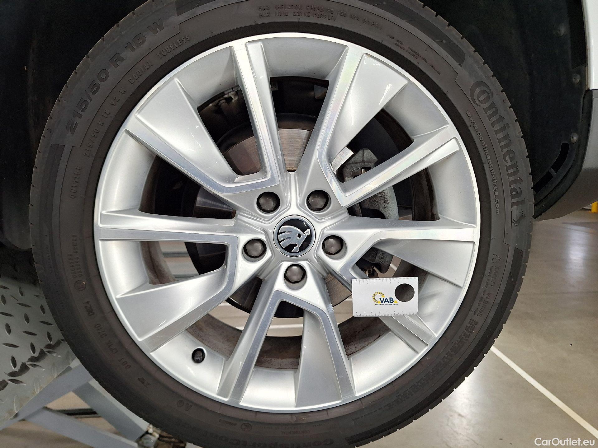  Skoda  Karoq Skoda,  '17, Skoda  1.0 TSI 85kW Ambition 5d #43