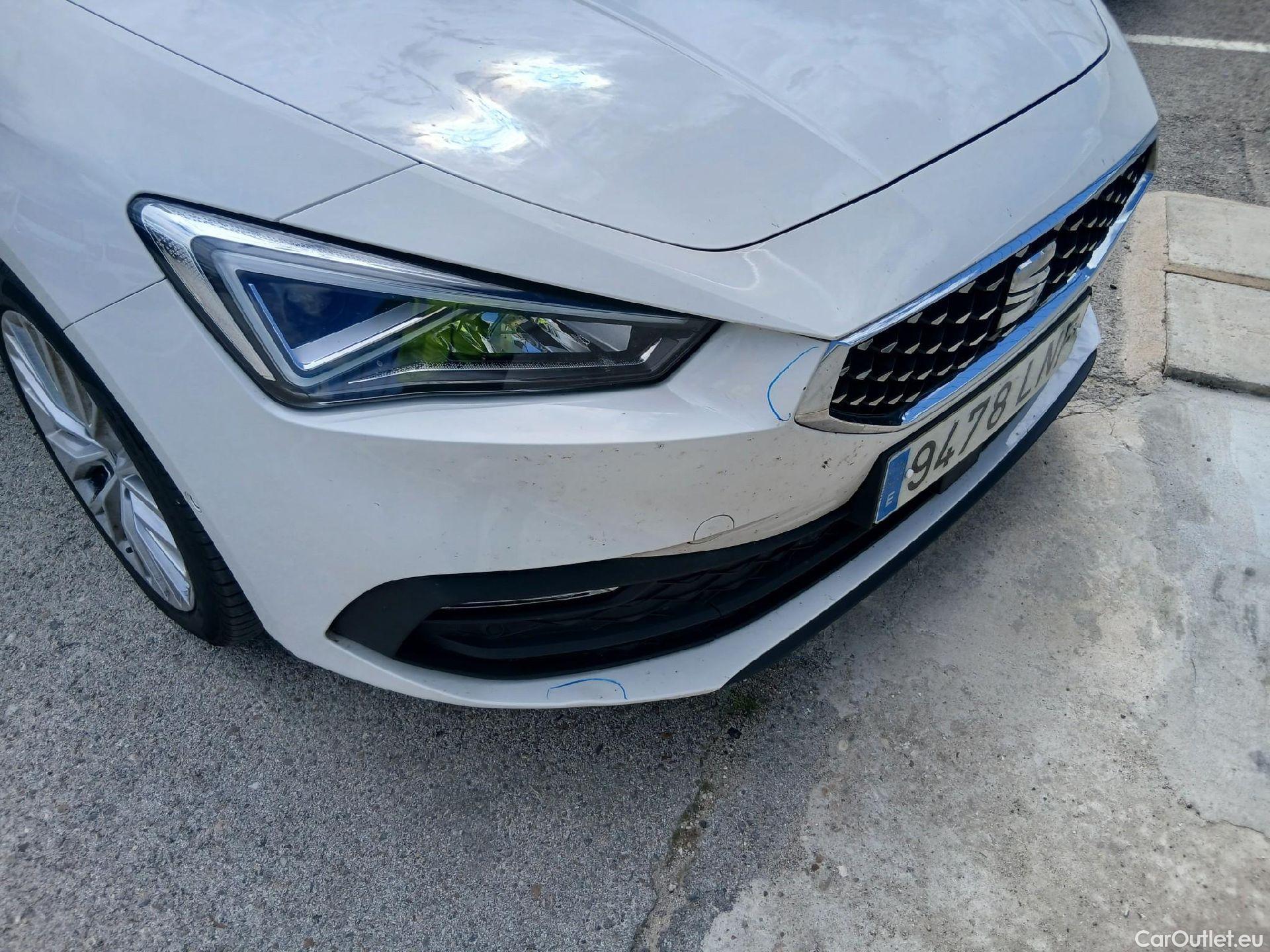  Seat  Leon SEAT Nuevo León / 2020 / 5P / familiar SP 1.4 e-Hybrid DSG S&S Xcellence Go L #2