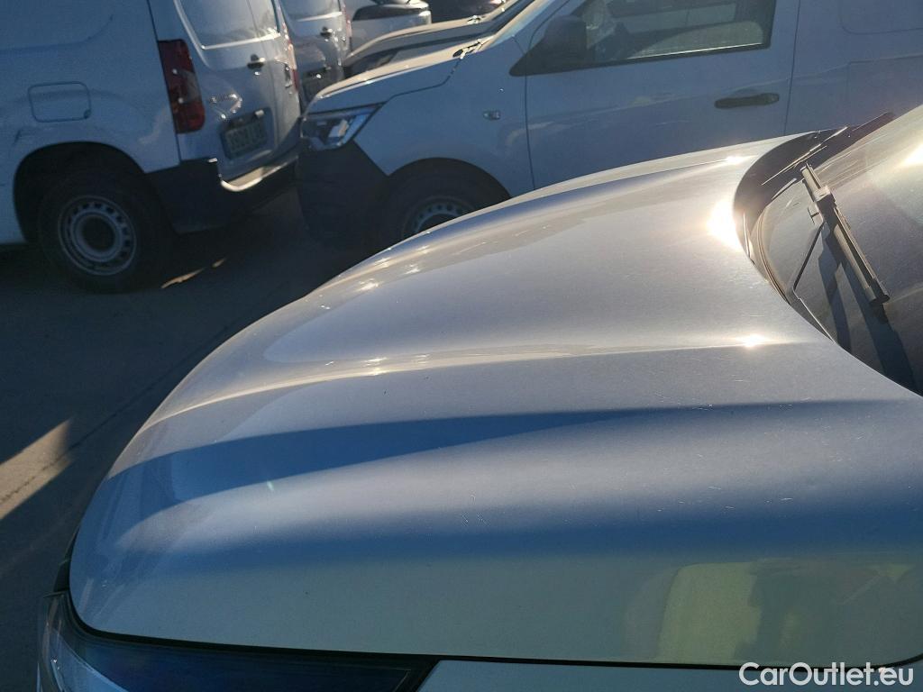  Renault  Captur RENAULT  / 2019 / 5P / todoterreno Intens TCe 90 (AC) #22